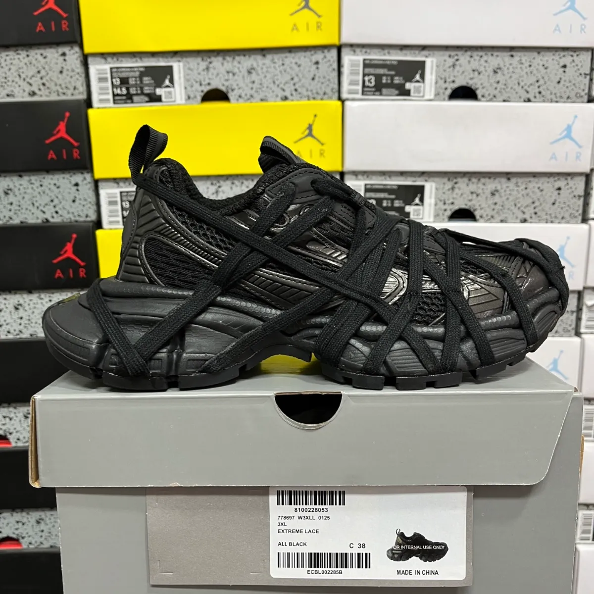 Balenciaga 6xl