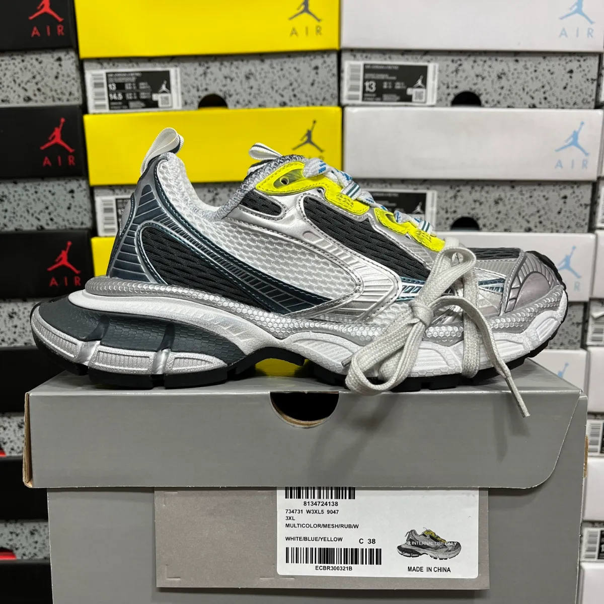 Balenciaga 6xl