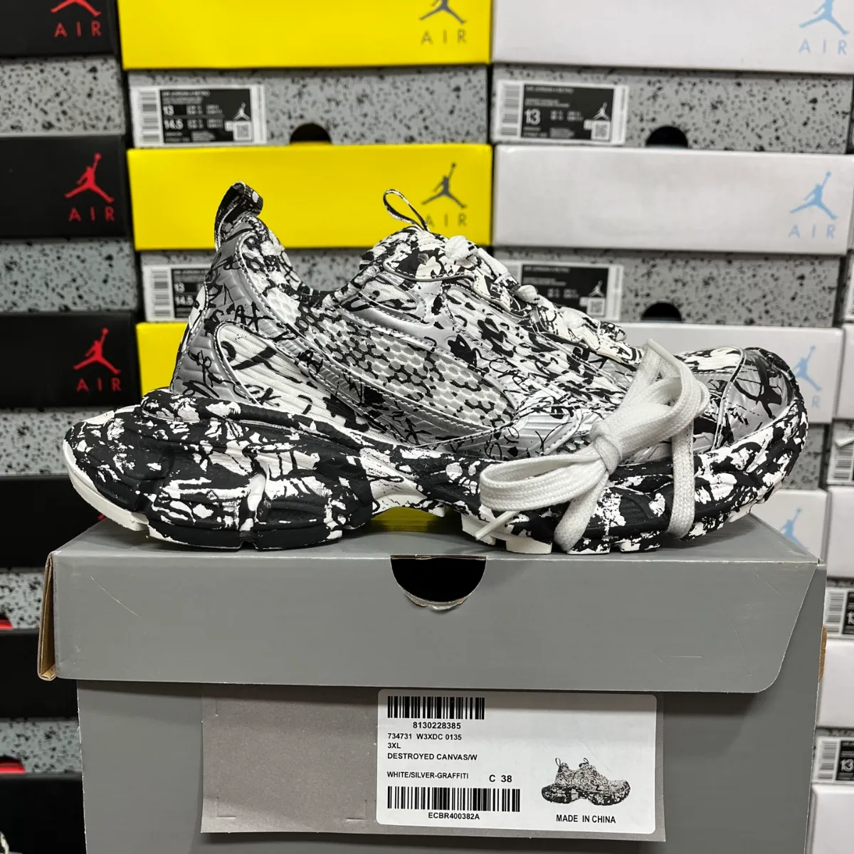 Balenciaga 6xl