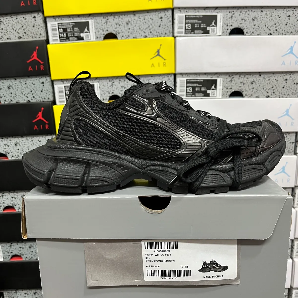 Balenciaga 6xl