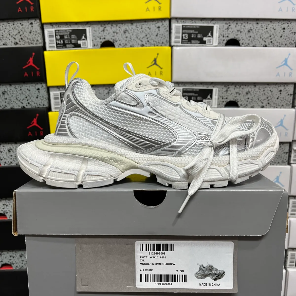 Balenciaga 6xl
