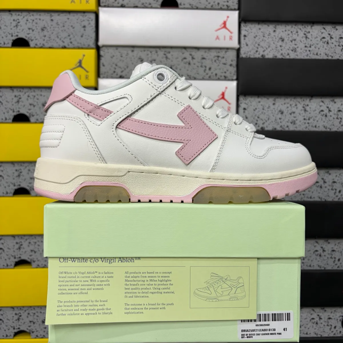 Off-White ''Out Of Office''
