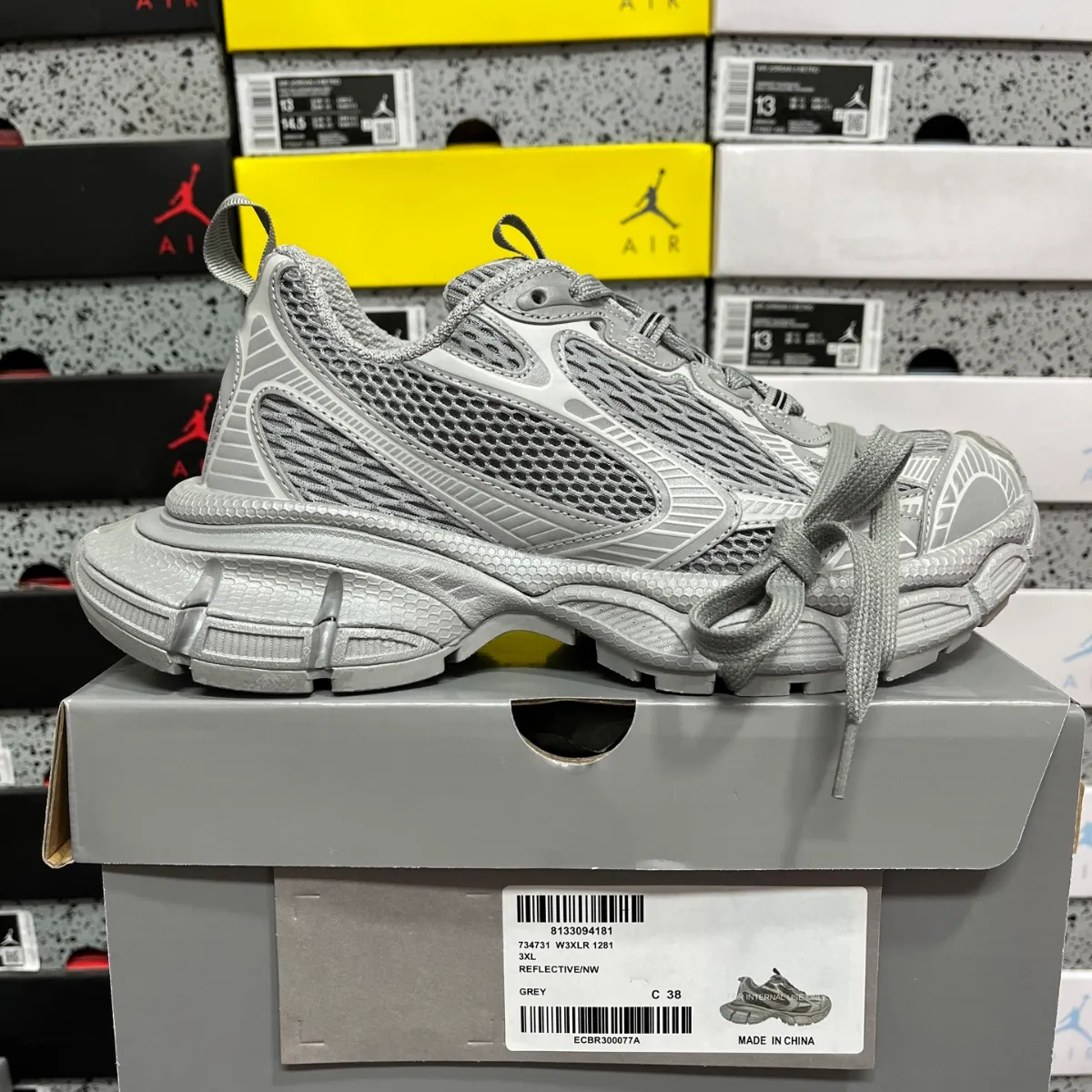 Balenciaga 6xl